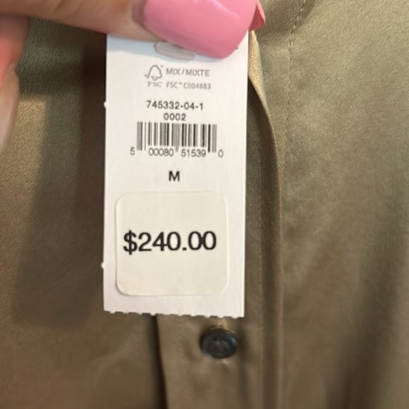 100% silk dress from banana Republic - Picture 4 of 9